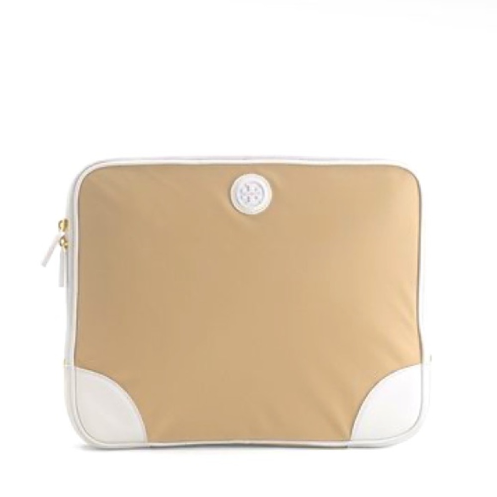 ✨💕 Tory Burch Robinson Laptop Sleeve tan/white 💻✨